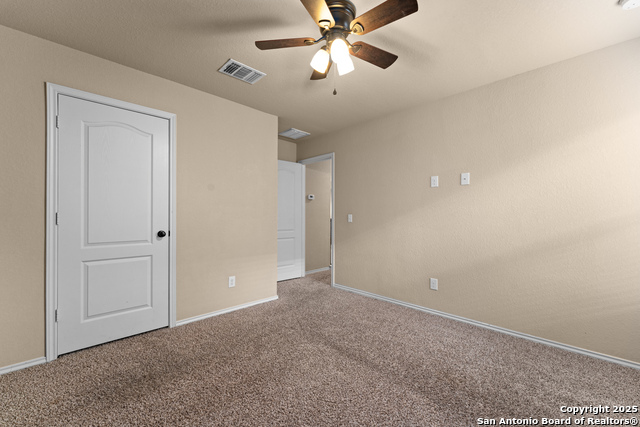 Listing photo id 20 for 1718 Gray Fox Creek