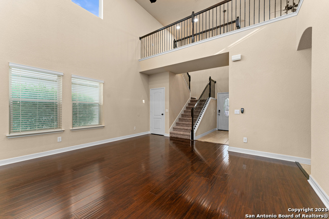 Listing photo id 2 for 1718 Gray Fox Creek