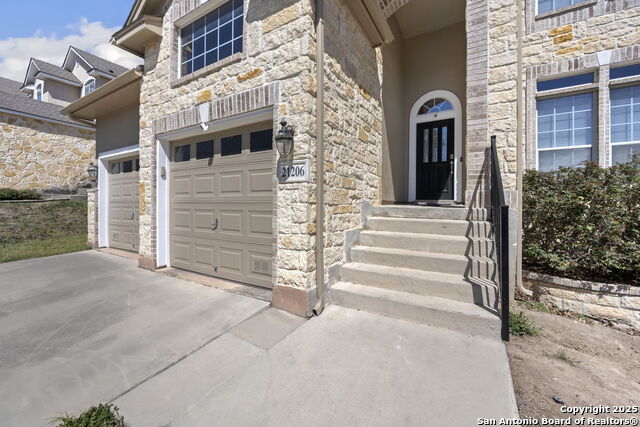 Listing photo id 0 for 21206 Villa Valencia