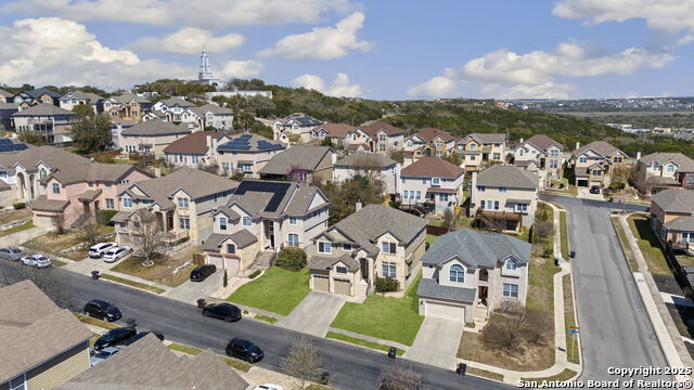 Listing photo id 19 for 21206 Villa Valencia