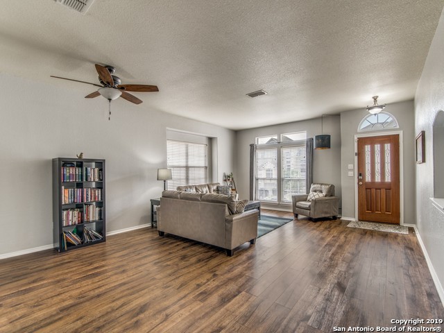 Listing photo id 2 for 21206 Villa Valencia
