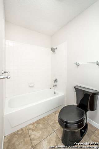 Listing photo id 12 for 13610 Possum Cv