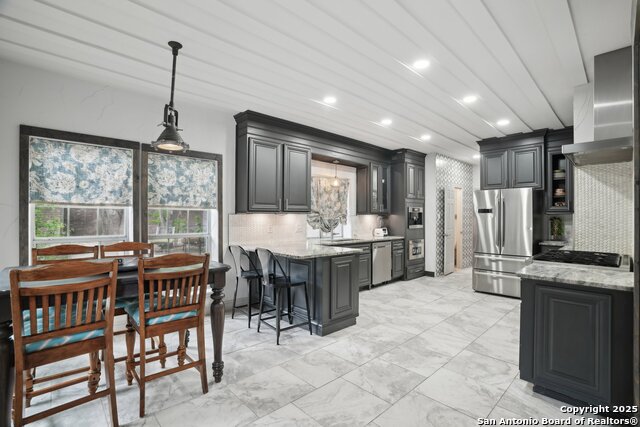 Image 2 of 45 For 2 Inwood Way