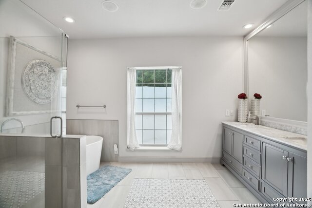 Image 35 of 45 For 2 Inwood Way