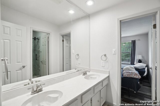 Image 42 of 45 For 2 Inwood Way