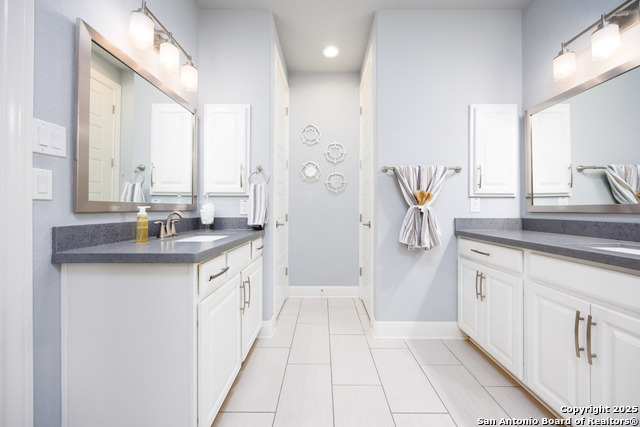Image 21 of 44 For 21902 Waldon Manor