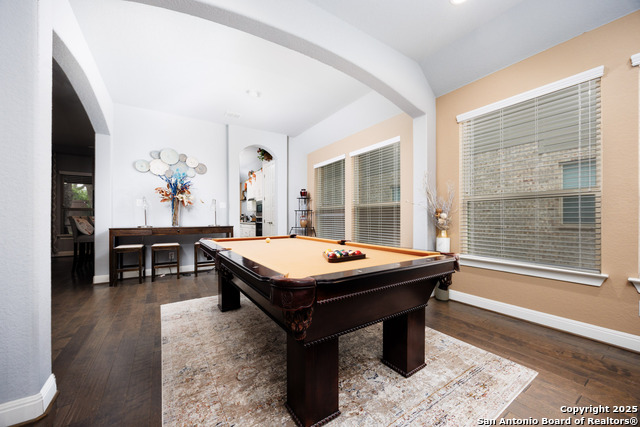 Image 31 of 44 For 21902 Waldon Manor