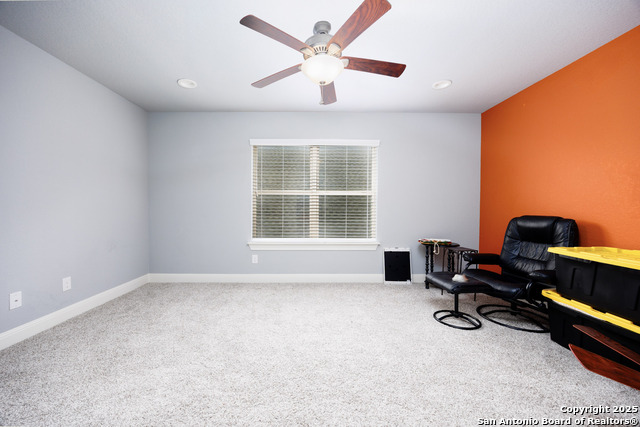 Image 37 of 44 For 21902 Waldon Manor