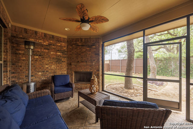 Image 44 of 44 For 21902 Waldon Manor