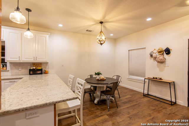 Image 2 of 16 For 616 Anona  