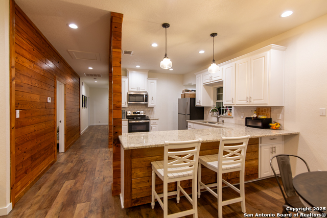 Image 5 of 16 For 616 Anona  