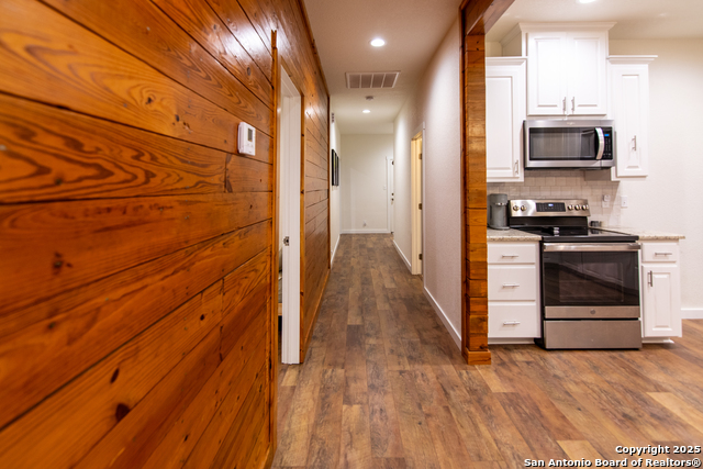 Image 8 of 16 For 616 Anona  