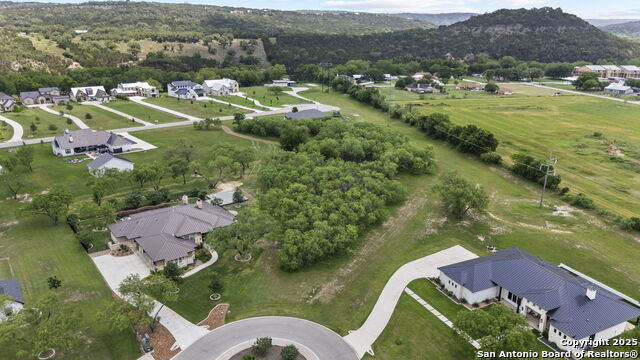Image 8 of 26 For 831 Wade  