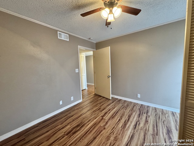 Image 14 of 27 For 7614 Castle Green