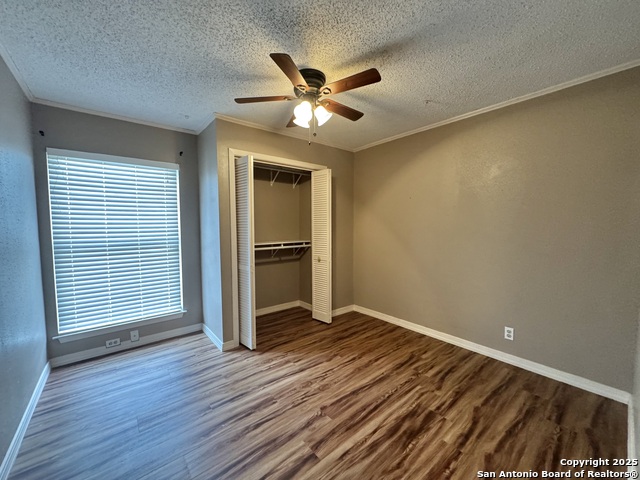 Image 15 of 27 For 7614 Castle Green