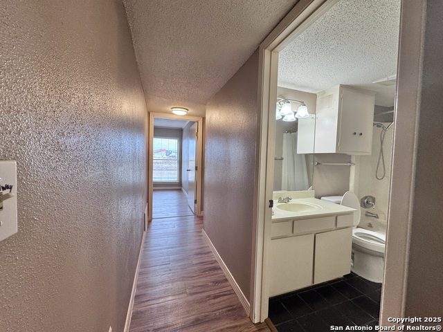 Image 16 of 27 For 7614 Castle Green