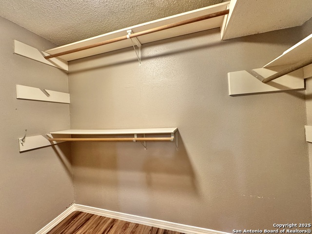 Image 22 of 27 For 7614 Castle Green