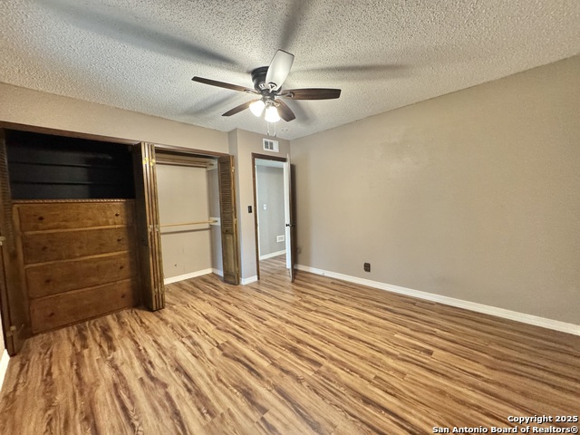 Image 23 of 27 For 7614 Castle Green