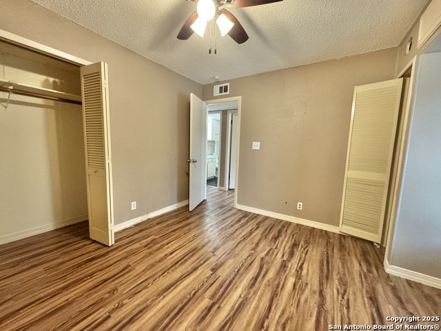 Image 25 of 27 For 7614 Castle Green