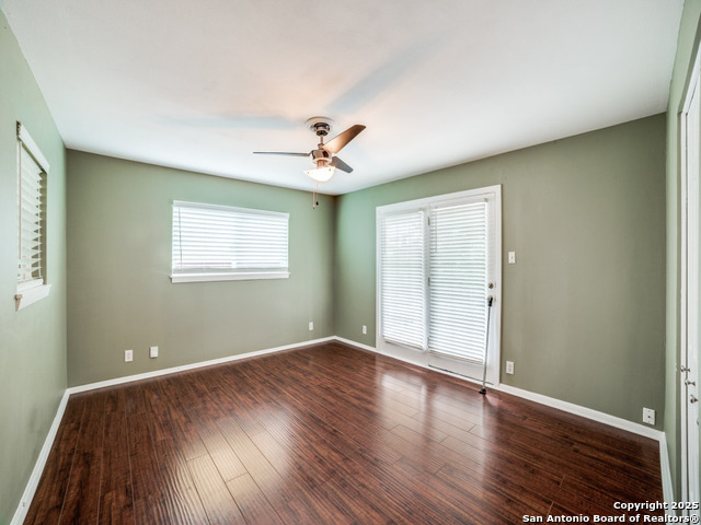 Image 7 of 25 For 9327 Fernglen Dr