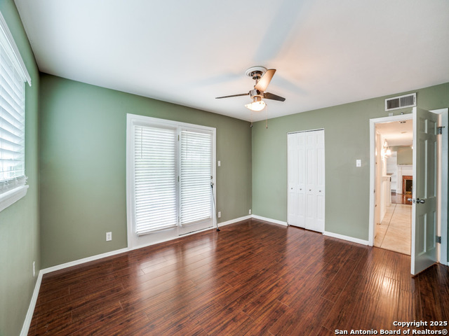Image 8 of 25 For 9327 Fernglen Dr