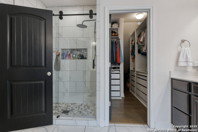 Listing photo id 11 for 1531 Esser Crossing