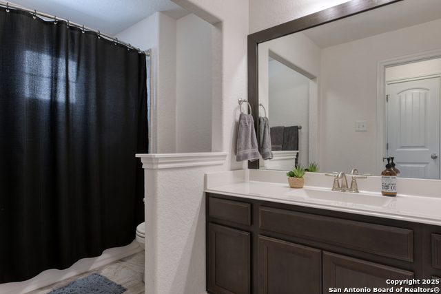Listing photo id 15 for 1531 Esser Crossing