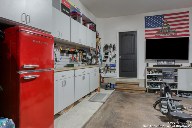 Listing photo id 29 for 1531 Esser Crossing