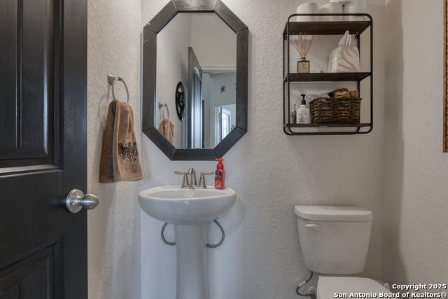 Listing photo id 2 for 1531 Esser Crossing
