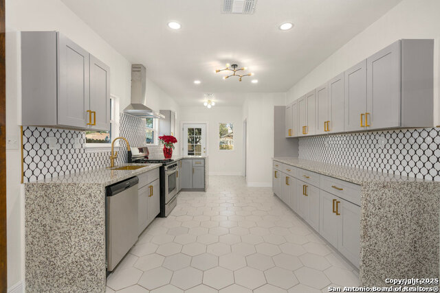 Image 15 of 30 For 1719 Dawson St