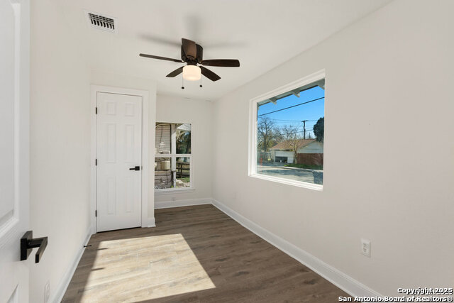 Image 19 of 30 For 1719 Dawson St