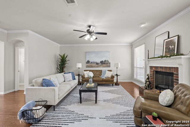 Listing photo id 8 for 8715 Anton Chico