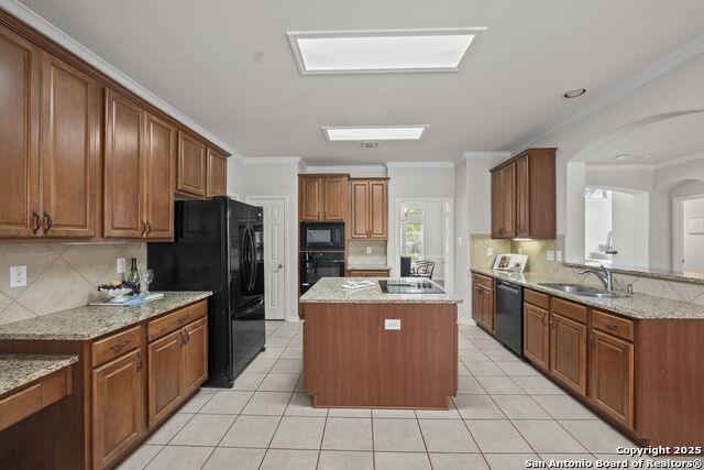 Listing photo id 15 for 8715 Anton Chico