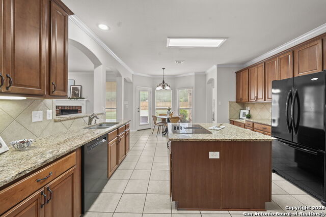 Listing photo id 16 for 8715 Anton Chico