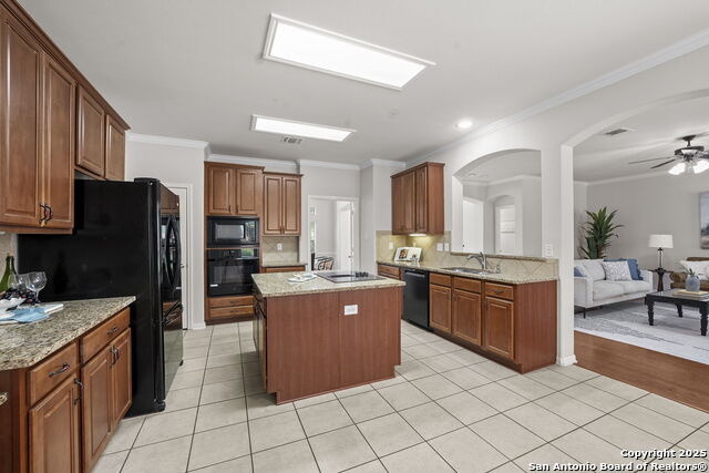 Listing photo id 17 for 8715 Anton Chico