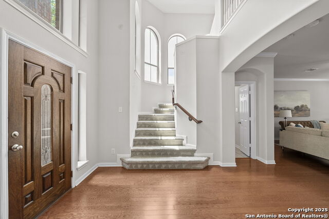 Listing photo id 2 for 8715 Anton Chico
