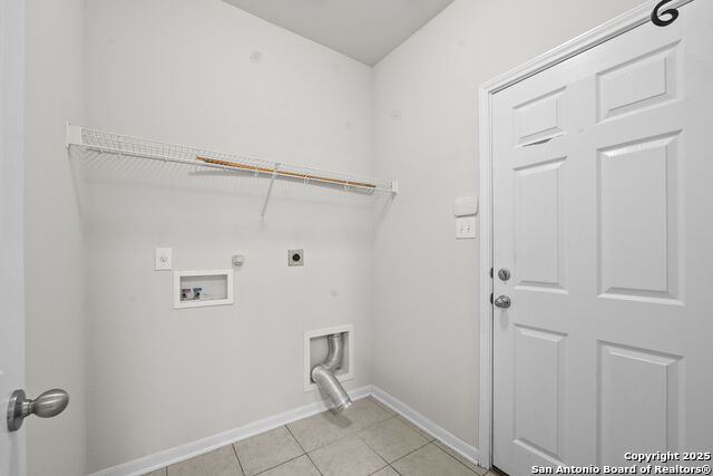 Listing photo id 38 for 8715 Anton Chico