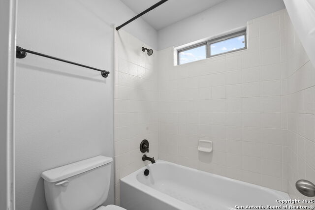 Listing photo id 41 for 8715 Anton Chico