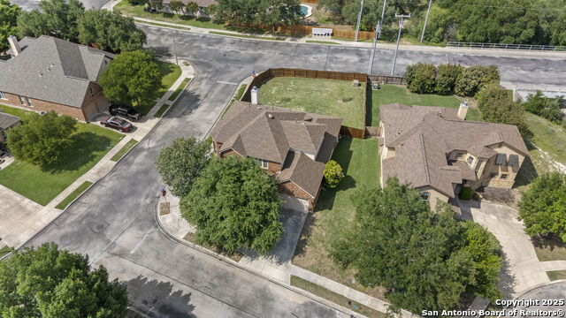 Listing photo id 43 for 8715 Anton Chico
