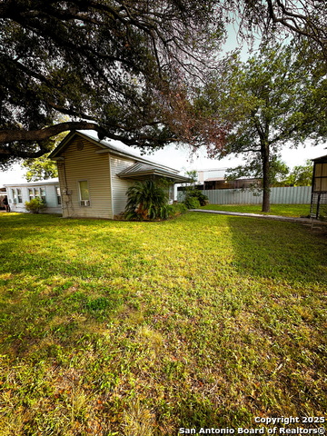 Listing photo id 20 for 000 Fannin St