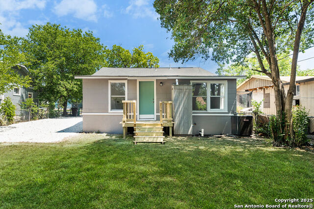 Image 18 of 22 For 1730 Thorain