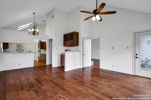 Image 13 of 33 For 13902 Foothills Court St