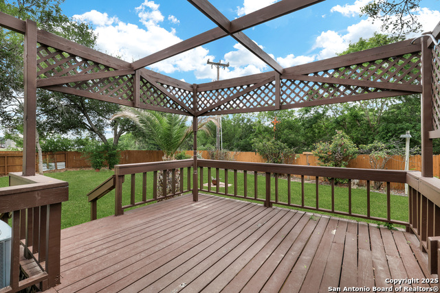 Image 29 of 33 For 13902 Foothills Court St