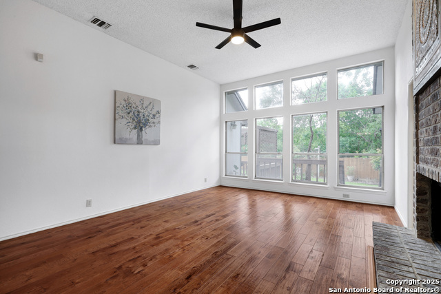 Image 6 of 33 For 13902 Foothills Court St