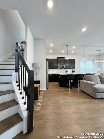 Image 2 of 33 For 5843 Whitby Rd #13