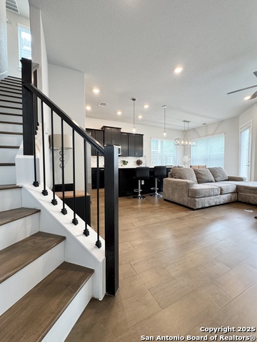 Image 3 of 33 For 5843 Whitby Rd #13