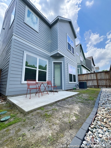 Image 30 of 33 For 5843 Whitby Rd #13