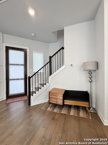 Image 9 of 33 For 5843 Whitby Rd #13
