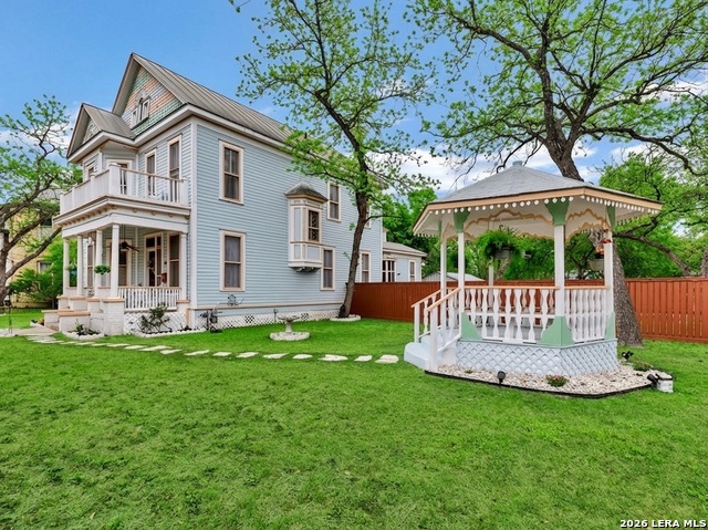 Image 3 of 45 For 705 Guenther E