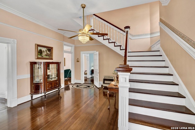 Image 6 of 45 For 705 Guenther E